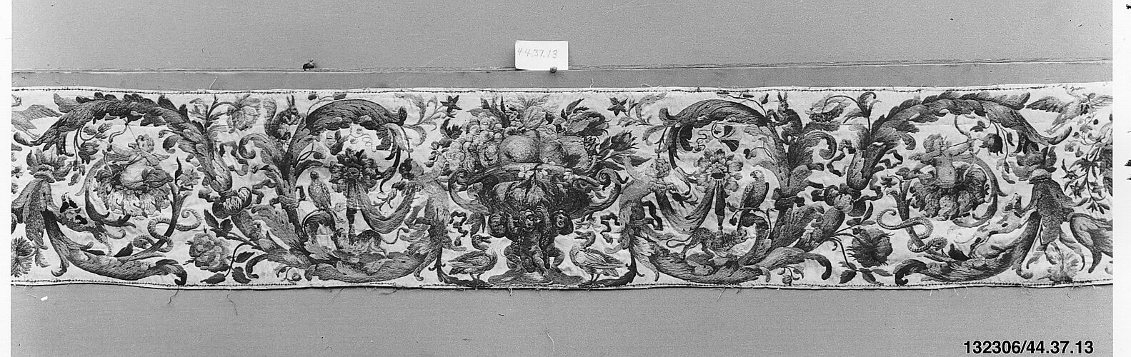 Valance (one of a set of six)