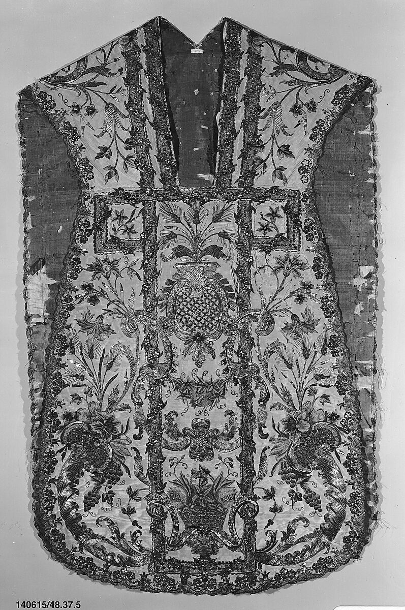 Chasuble, Silk and metal thread on silk, Italian