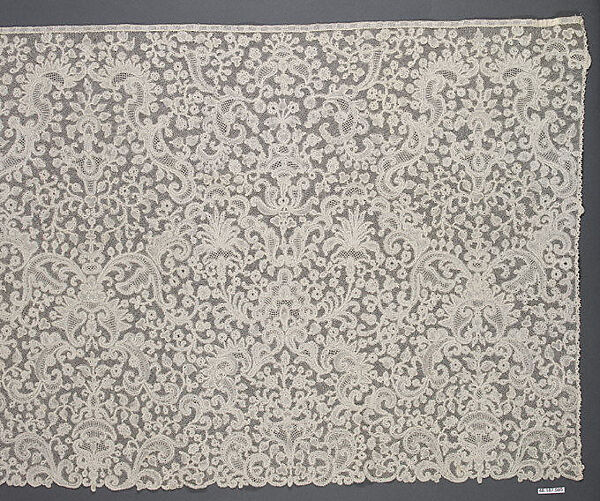 Flounce, Bobbin lace, Milanese lace, Italian 