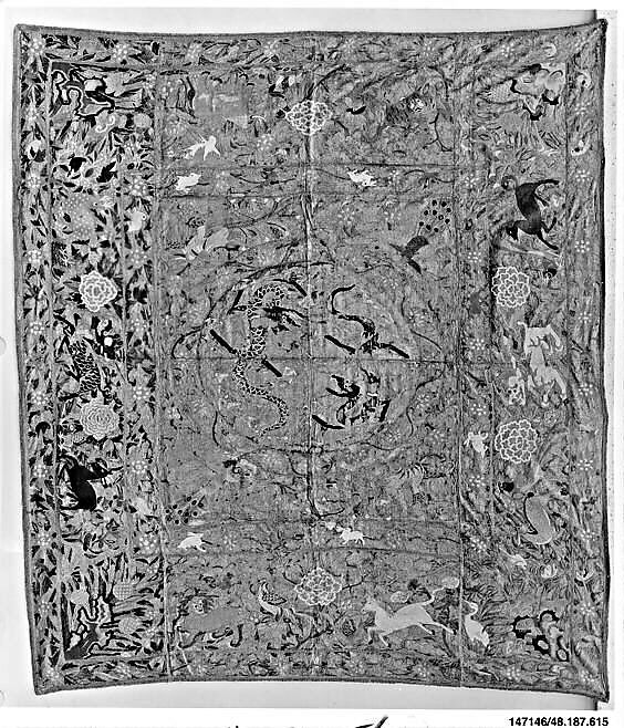 Vertical panel, Silk, wrapped gold, Chinese, for export market