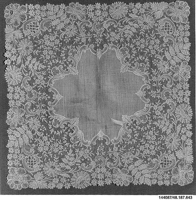 Handkerchief, Bobbin lace, Brabant Valenciennes, linen, Belgian 