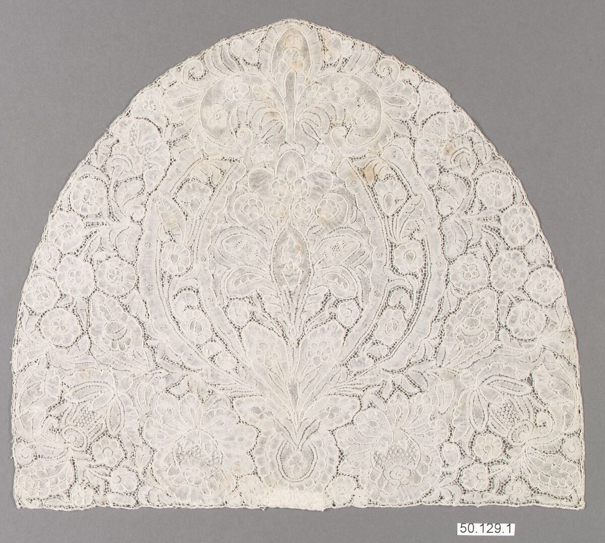 Cap crown and lappet, Bobbin lace, point d'Angleterre, Flemish