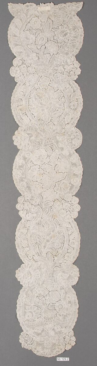 Cap crown and lappet, Bobbin lace, point d'Angleterre, Flemish