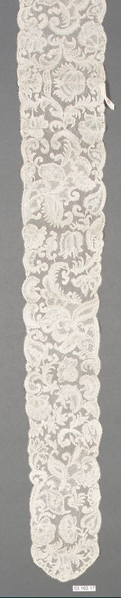 Joined pair of lappets, Bobbin lace, point d'Angleterre, Flemish, Brussels