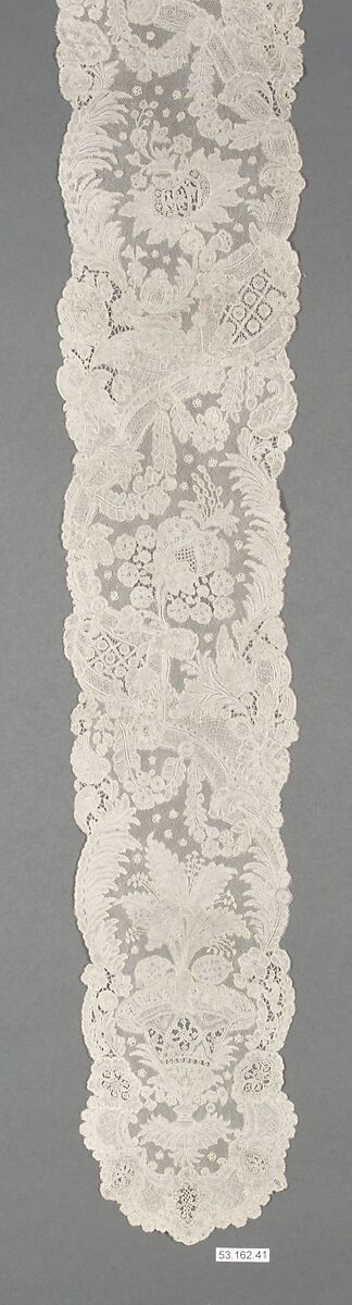 Pair of lappets, Bobbin lace, point d'Angleterre, Flemish, Brussels