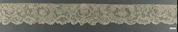 Matching border to pair of lappets