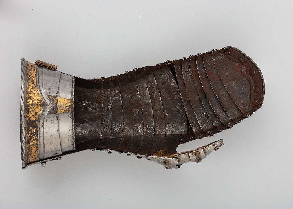 Pair of Mitten Gauntlets, Valentin Siebenbürger (German, Nuremberg, ca. 1510–1564, master in 1531), Steel, gold, German, Nuremberg