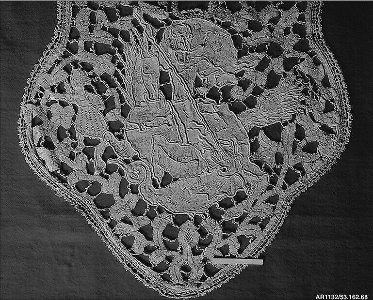 Decoration from an alb, Bobbin lace, Italian