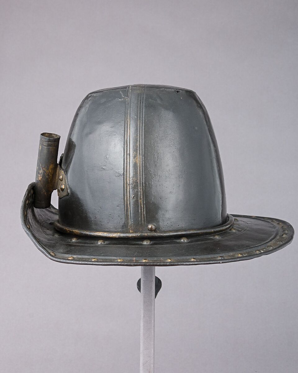Helmet in the Shape of a Cavalier's Hat, Steel, gold, textile, probably British
