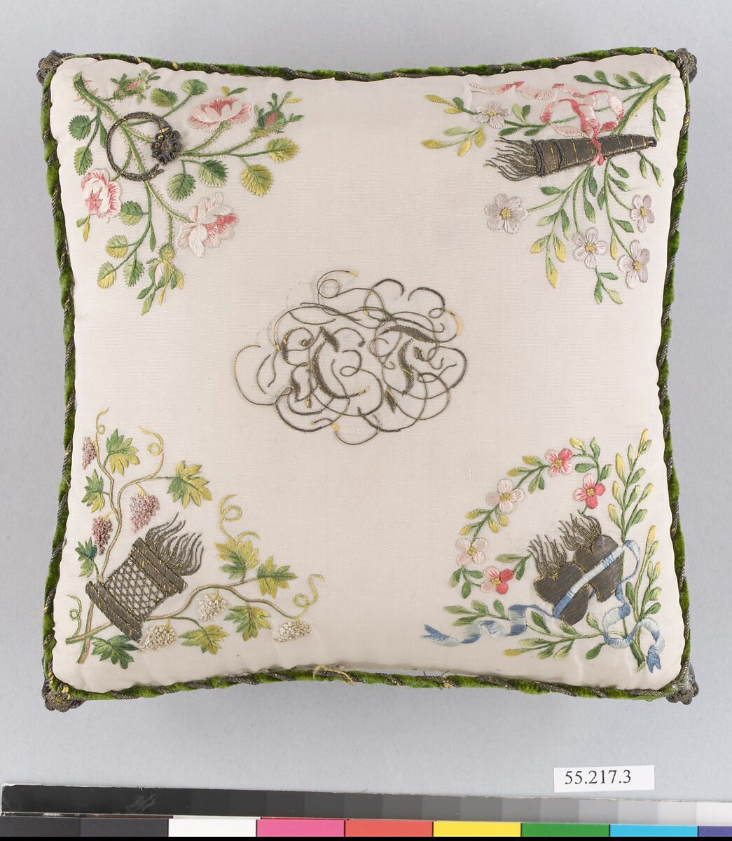 Wedding ring cushion, Silk and metal thread on silk, French