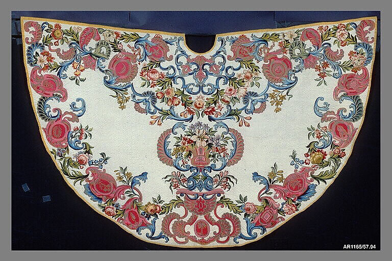 Mantle, Probably woven by workshop of Franciszek Glaise (active 1743–58), Silk and silver-gilt thread (22-28 warps per inch, 10-12 per cm.), Polish, Cracow 