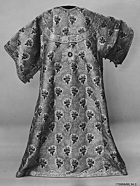 Saccos, Silk and metal thread, Russian