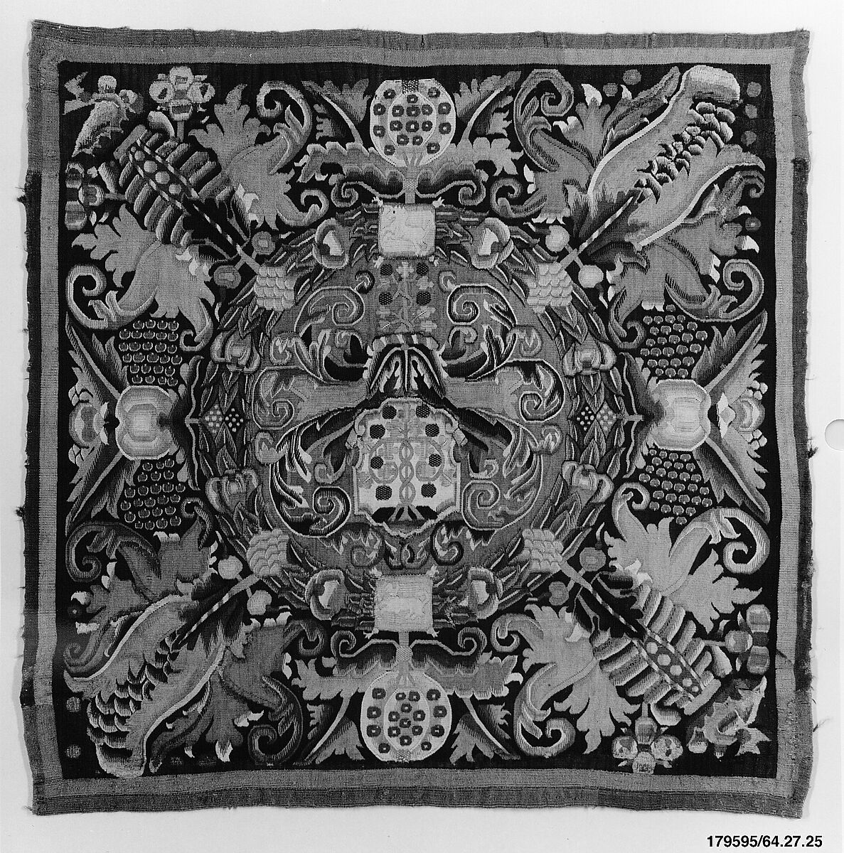 Square, Silk and wool (ca. 27 ribs to one inch), Peruvian 