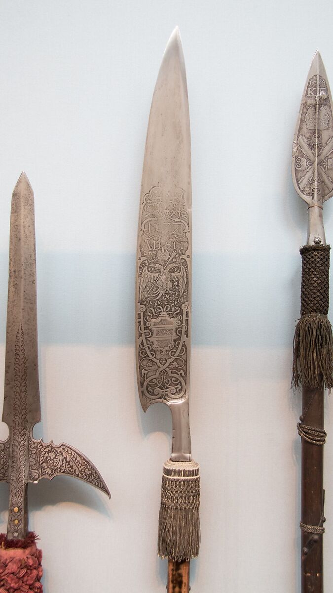 Medieval crossed spears, lances. Single logo in modern thin line