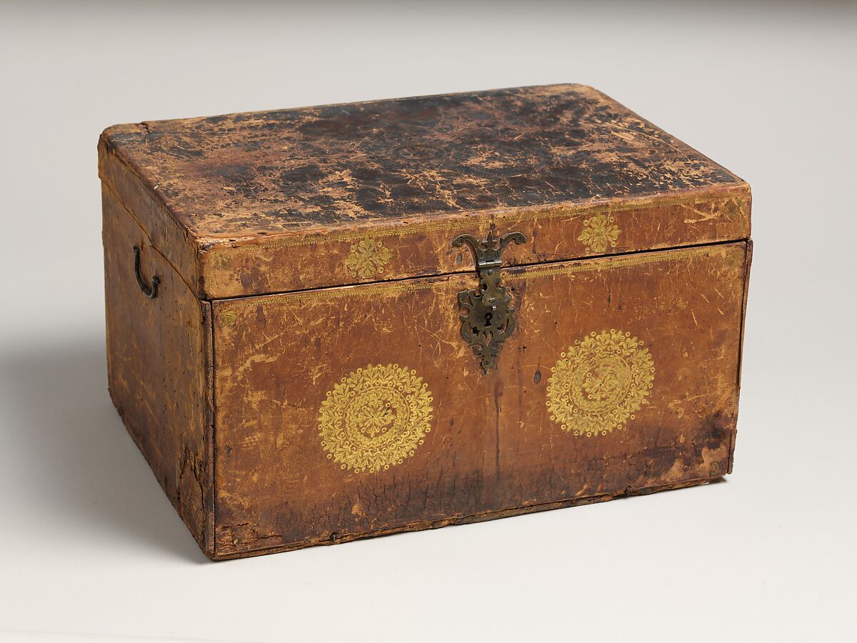 Box for a casket, Leather, British