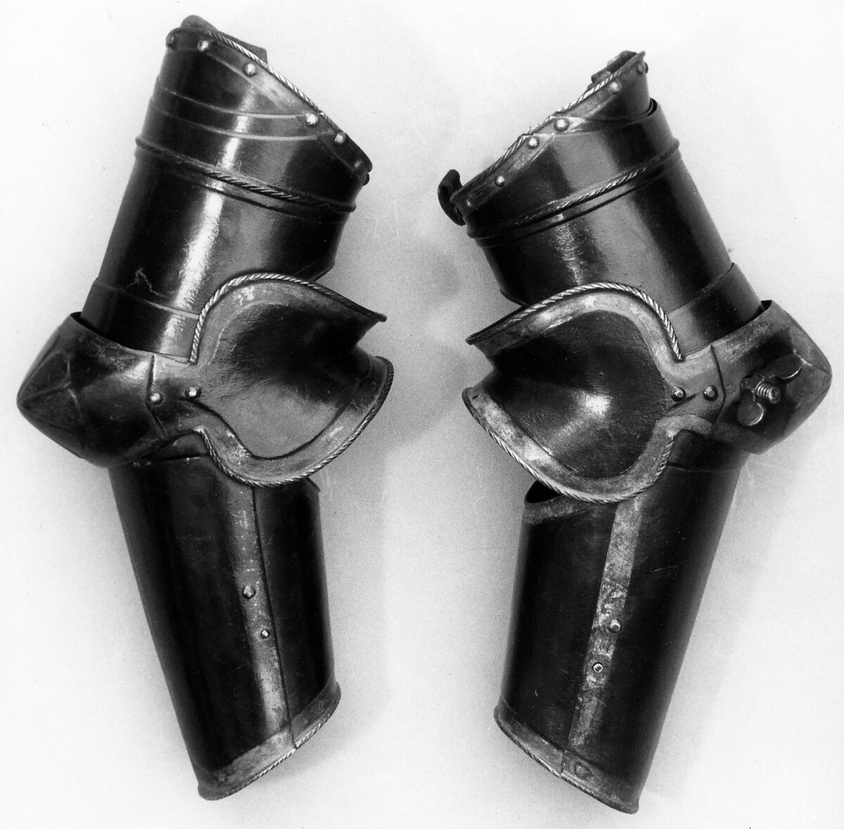 Jousting Armor (Rennzeug) 
and Matching Half-Shaffron, Steel, leather, paint, German, probably Dresden or Annaberg