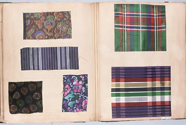 Patterned silks (12 books), Silk, French
