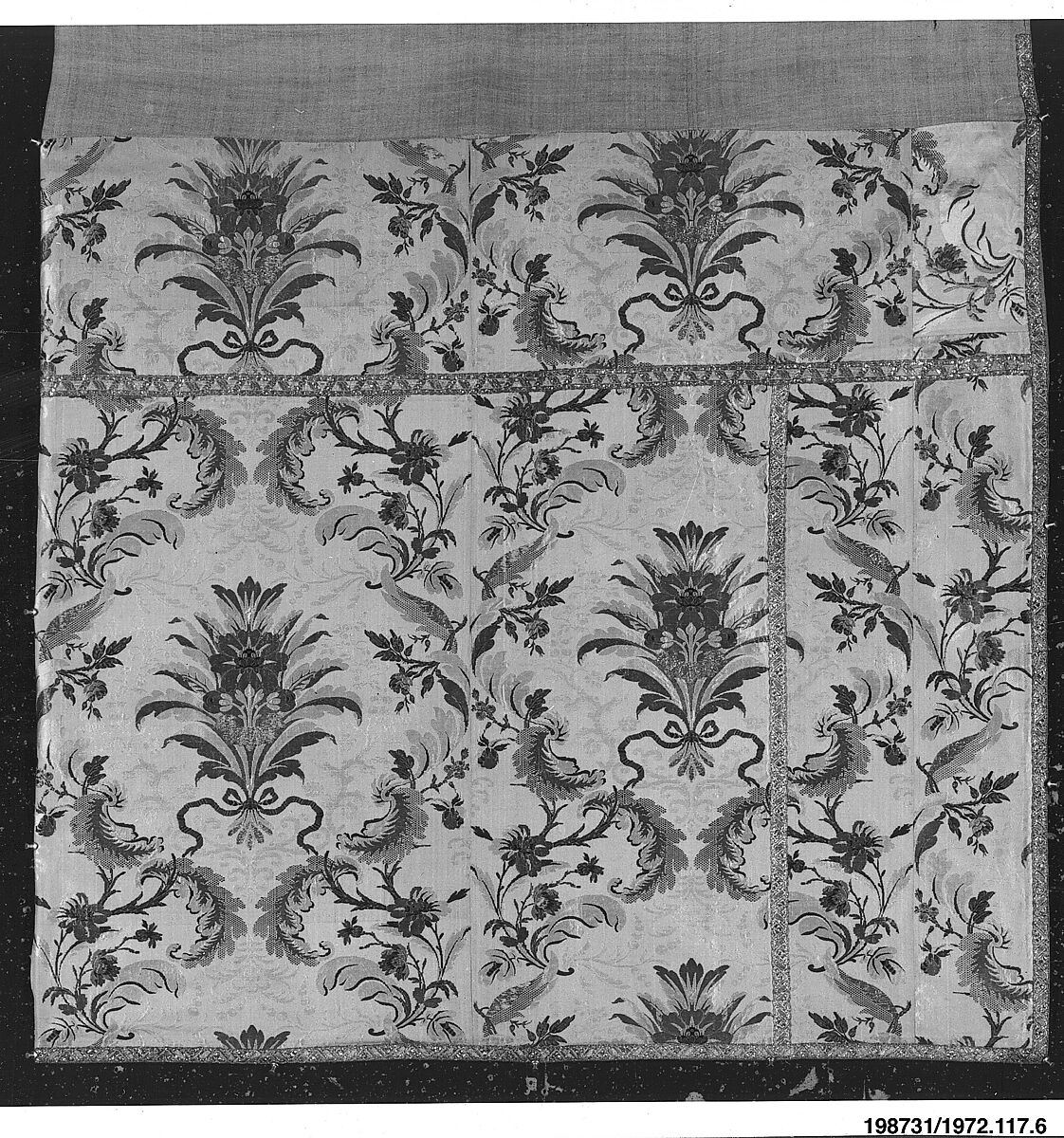 Altar frontal, Silk and metal thread, French 