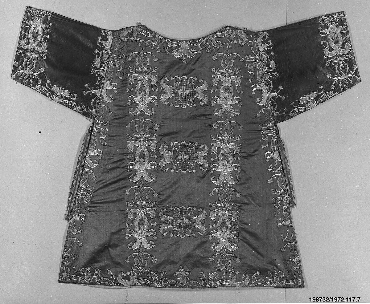 Dalmatic (one of a pair), Silk, metal thread, cotton, Austrian 