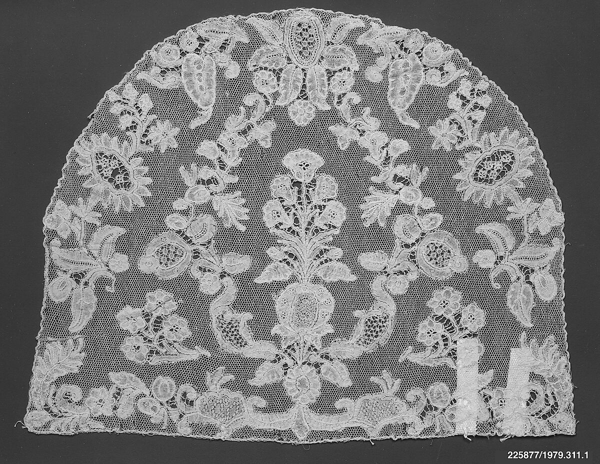 Cap crown, Bobbin lace, Brussels bobbin lace, point d'Angleterre, linen, Flemish 