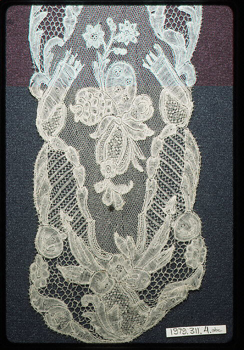 Two joined lappets and papillon edging, Bobbin lace, Brussels lace, point d'Angleterre, linen, Flemish