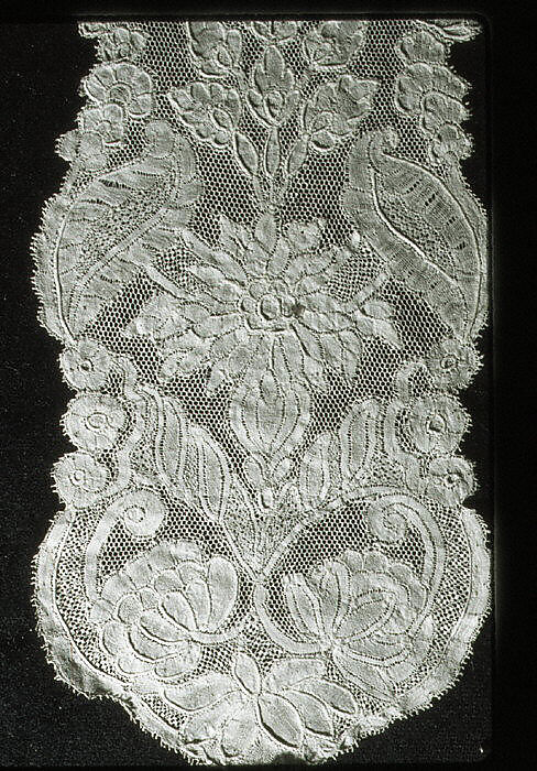 Pair of lappets and papillon, Bobbin lace, Brussels lace, point d'Angleterre, linen, Flemish