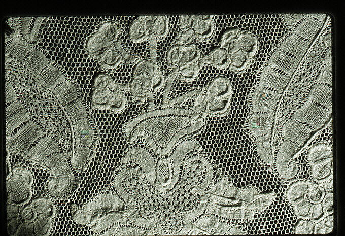 Pair of lappets and papillon, Bobbin lace, Brussels lace, point d'Angleterre, linen, Flemish