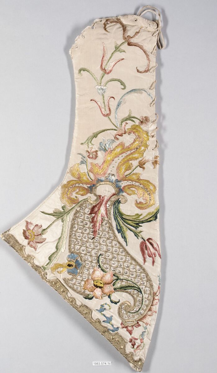Statue robe, Silk, metal thread, linen, Austrian