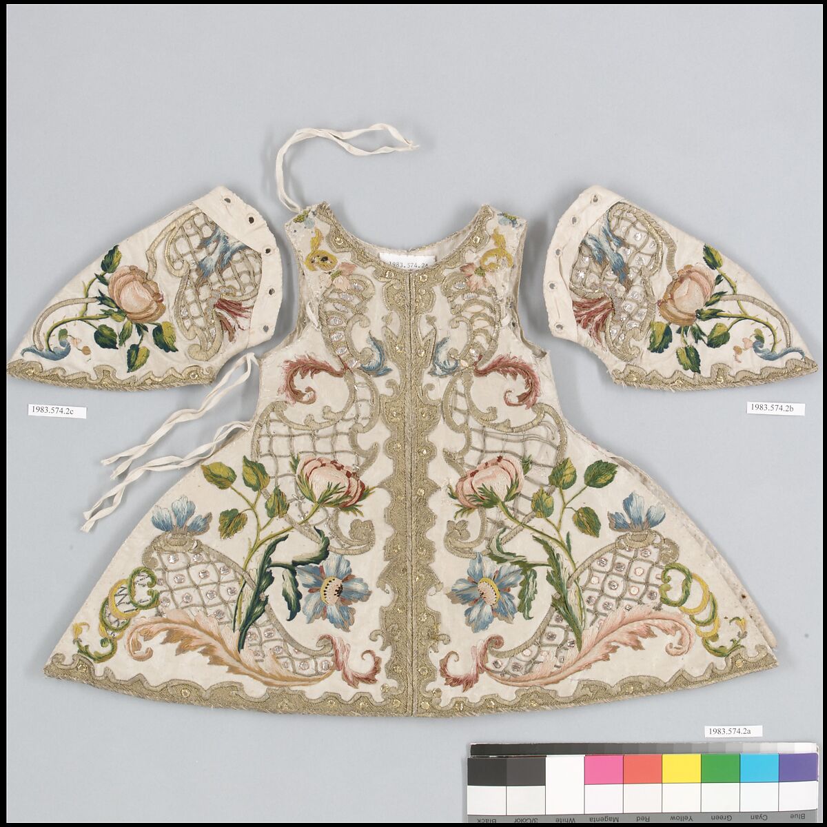 Statue robe, Silk, metal thread, linen, Austrian