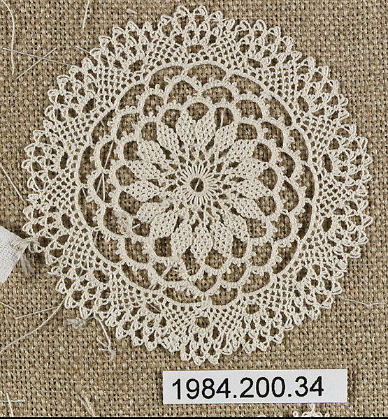 Small roundel, Cotton, needle lace, Armenian 