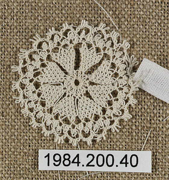 Small roundel, Cotton, needle lace, Armenian 