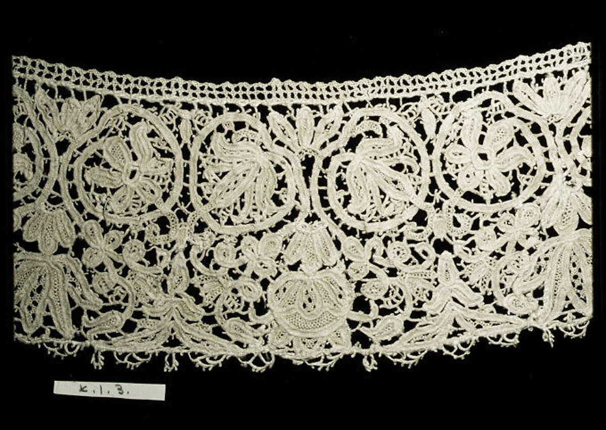 Collar, Bobbin lace, Italian