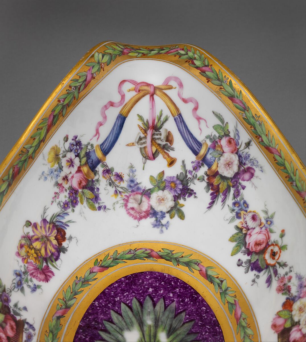 Ewer and basin, Sèvres Manufactory (French, 1740–present), Hard-paste porcelain, French, Sèvres