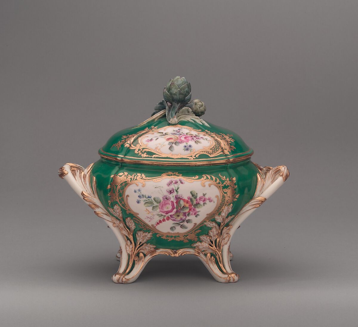 Tureen, Sèvres Manufactory (French, 1740–present), Soft-paste porcelain, French, Sèvres