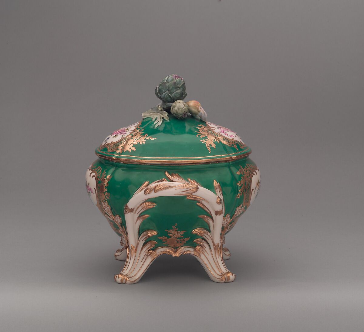 Tureen, Sèvres Manufactory (French, 1740–present), Soft-paste porcelain, French, Sèvres