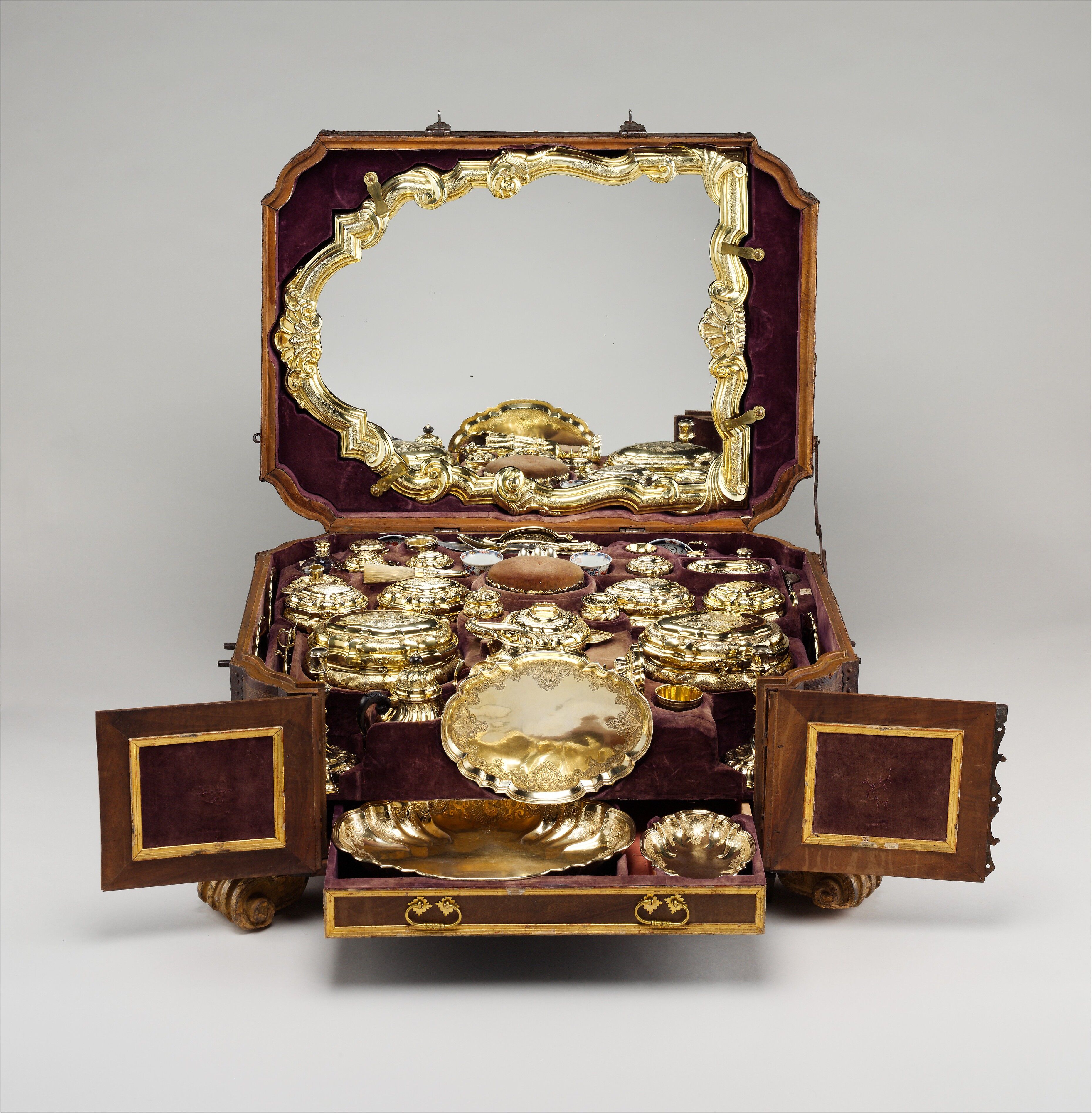 Fourteen identified German (Augsburg) goldsmiths and other German