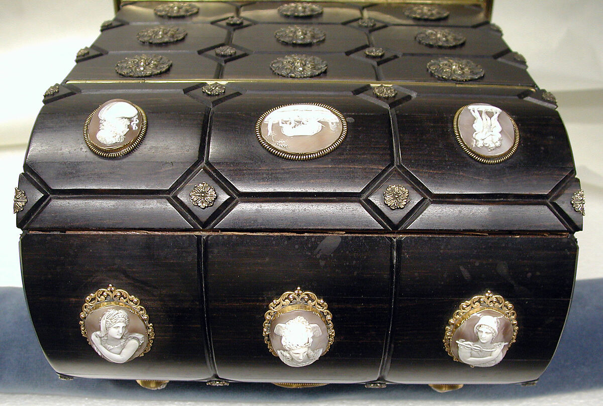 Casket, Unknown maker for R. &amp; S. Garrard &amp; Co. (founded 1735), Shell cameo; Macassar ebony; silver-gilt, British (casket) and Italian (cameos)