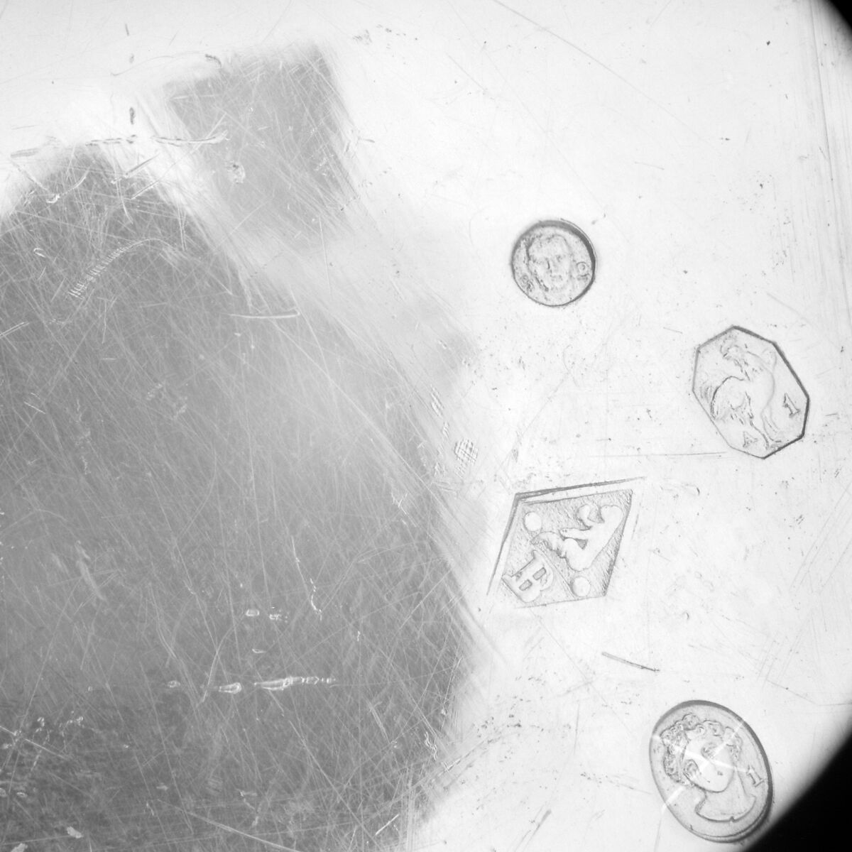 Dish with cover (part of dining service), Martin-Guillaume Biennais (French, 1764–1843, active ca. 1796–1819), Silver gilt, French, Paris