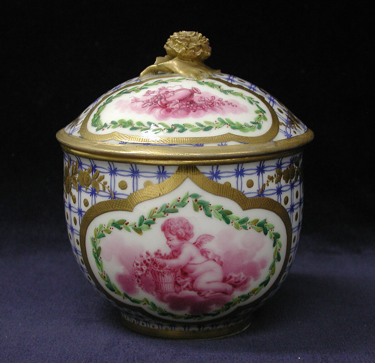 Sugar bowl, Soft-paste porcelain, French 