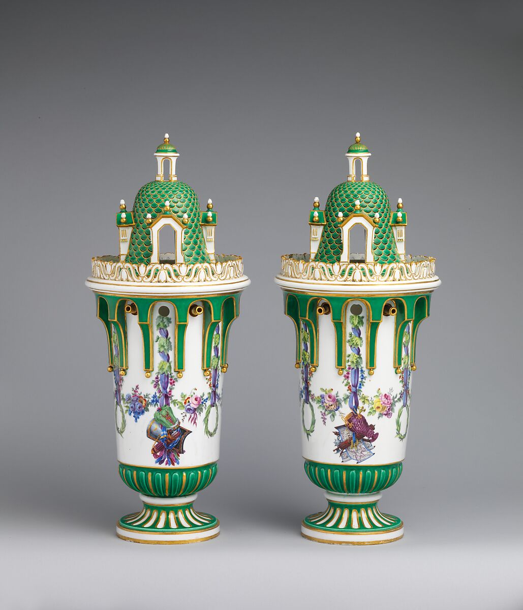 Vase with cover (Vase en tour) (one of a pair), Sèvres Manufactory (French, 1740–present), Soft-paste porcelain decorated in polychrome enamels, gold, French, Sèvres