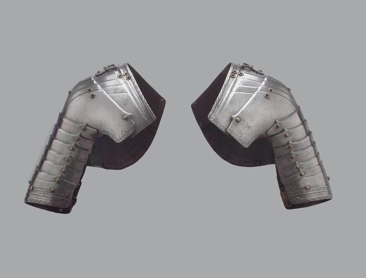 Pair of Tournament Pauldrons (Shoulder Defenses)