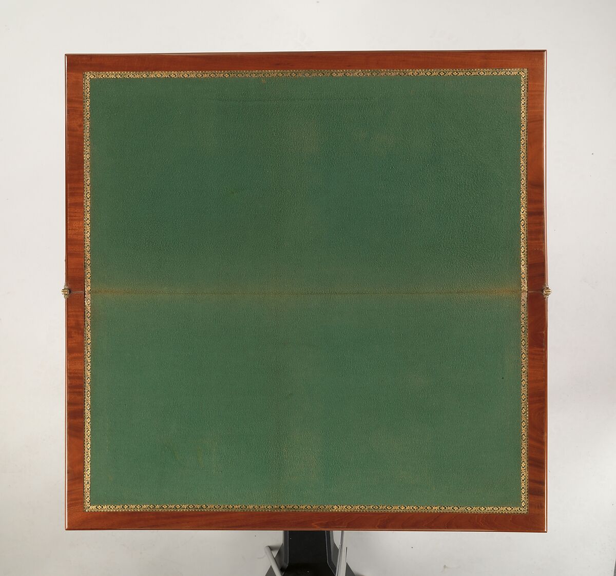 Game table, David Roentgen (German, Herrnhaag 1743–1807 Wiesbaden, master 1780), Oak and walnut, veneered with mahogany, maple, holly (the last two partially stained); iron, steel, brass, gilt bronze; felt and partially tooled and gilded leather, German, Neuwied am Rhine