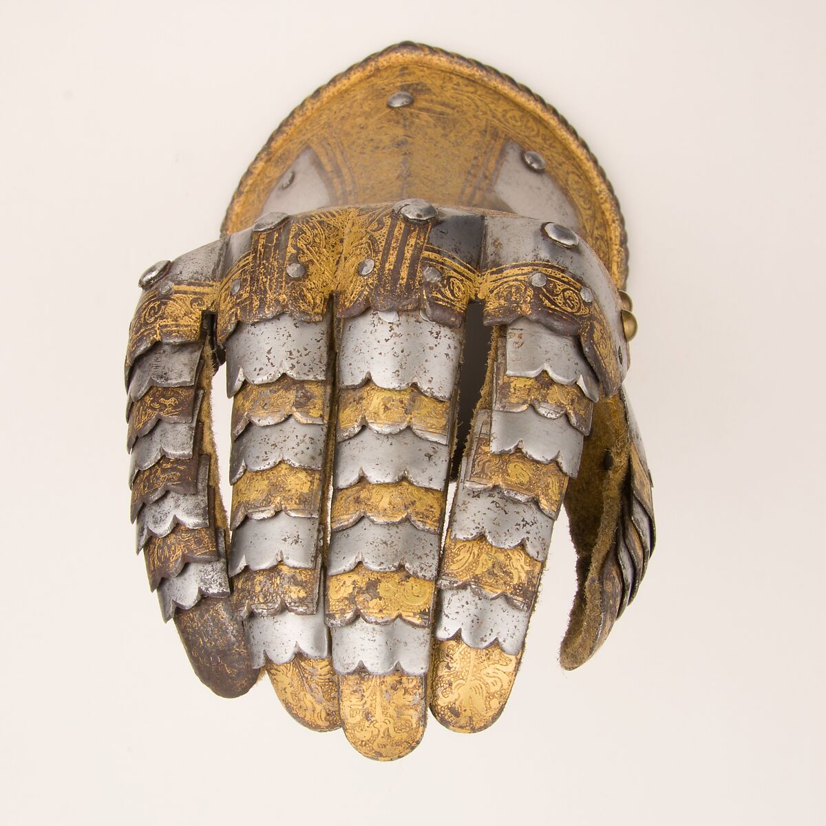 Gauntlet for the Right Hand, Steel, gold, Italian, Milan