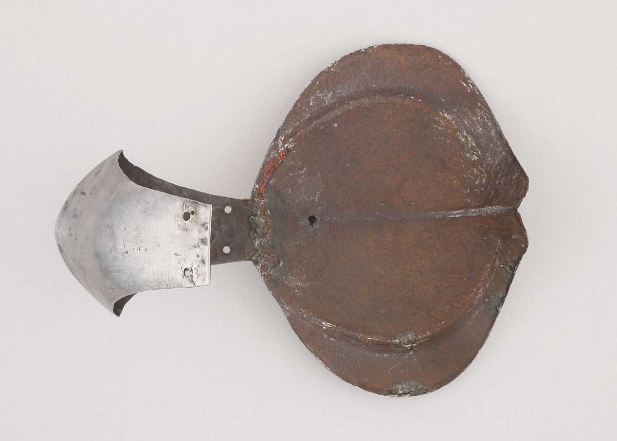 Pair of Knee Defenses (Poleyns), Steel, Italian