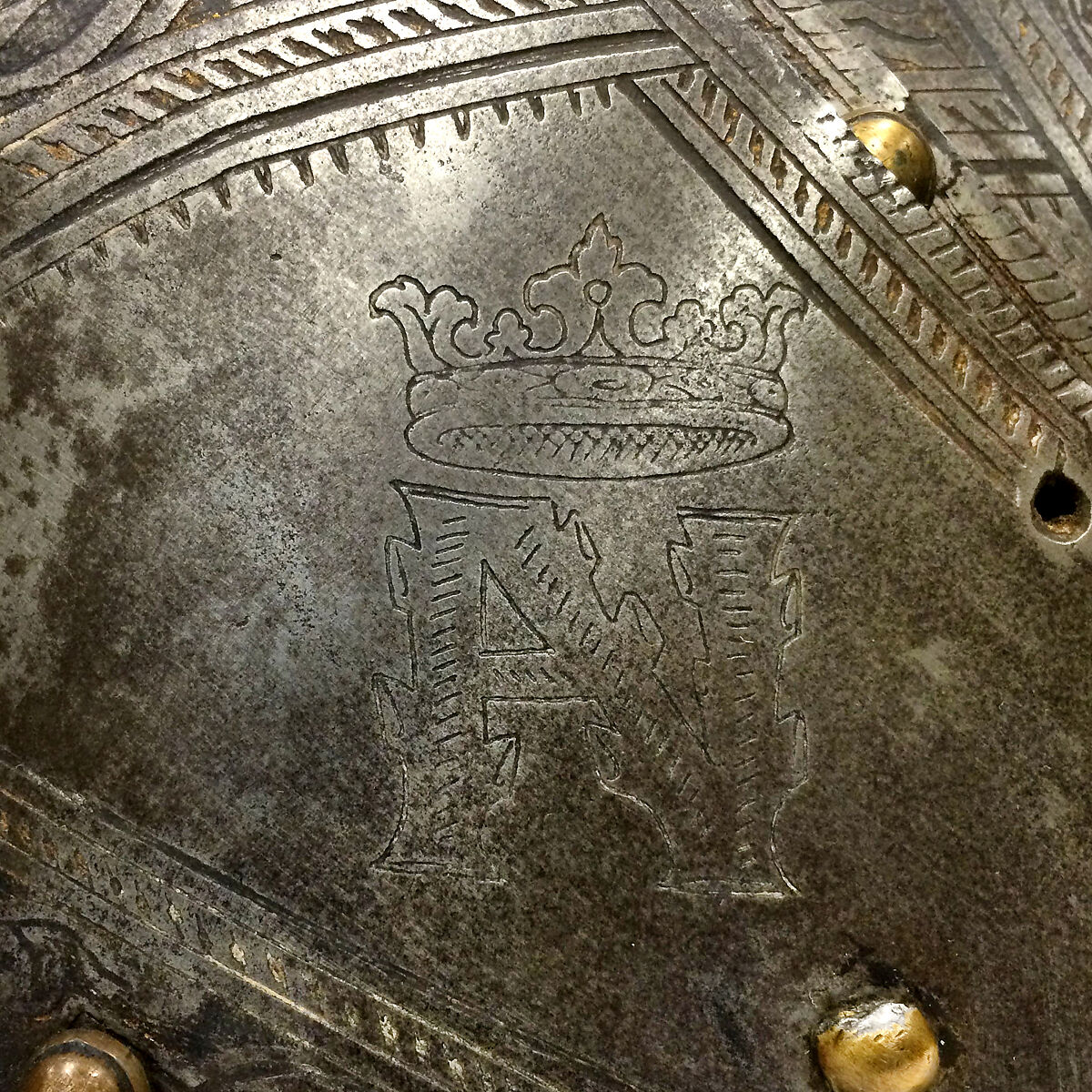 Right Shoulder Defense (Pauldron), Steel, Italian