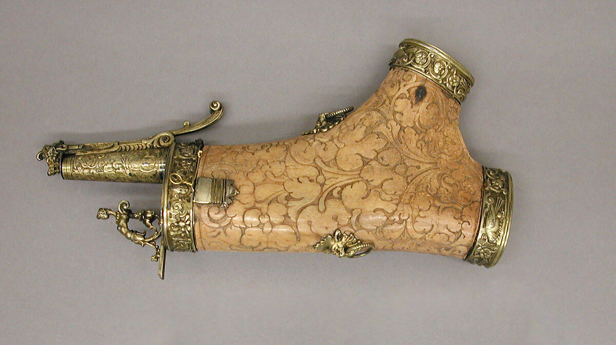 Powder Flask, Jeremias Ritter (German, recorded 1605–46), Staghorn, silver, gold, German, Nuremberg