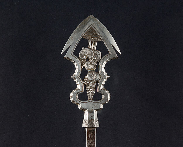 Ceremonial Arrowhead (<i>Yanone</i>)