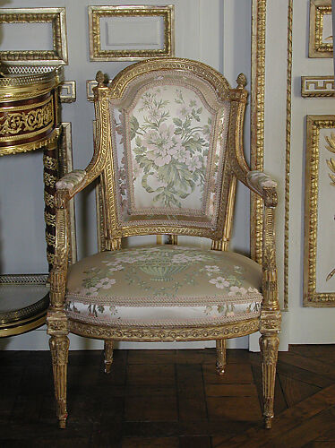 Armchair (fauteuil en cabriolet) (one of a pair) (part of a set)