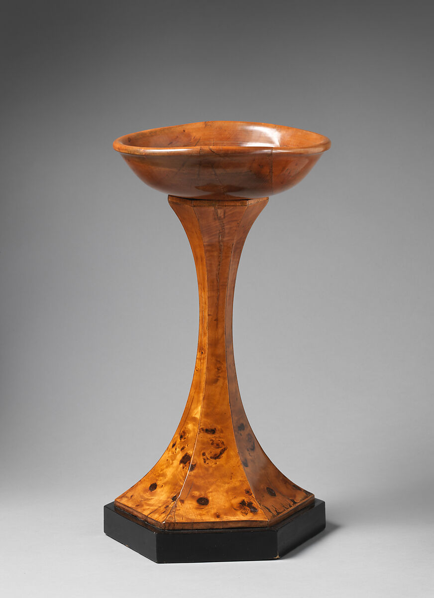 Pair of spitoons, Elm veneered on coniferous wood; poplar; ebonized wood base; 1 base with 2 pieces of oak with ebonized surface, Austrian