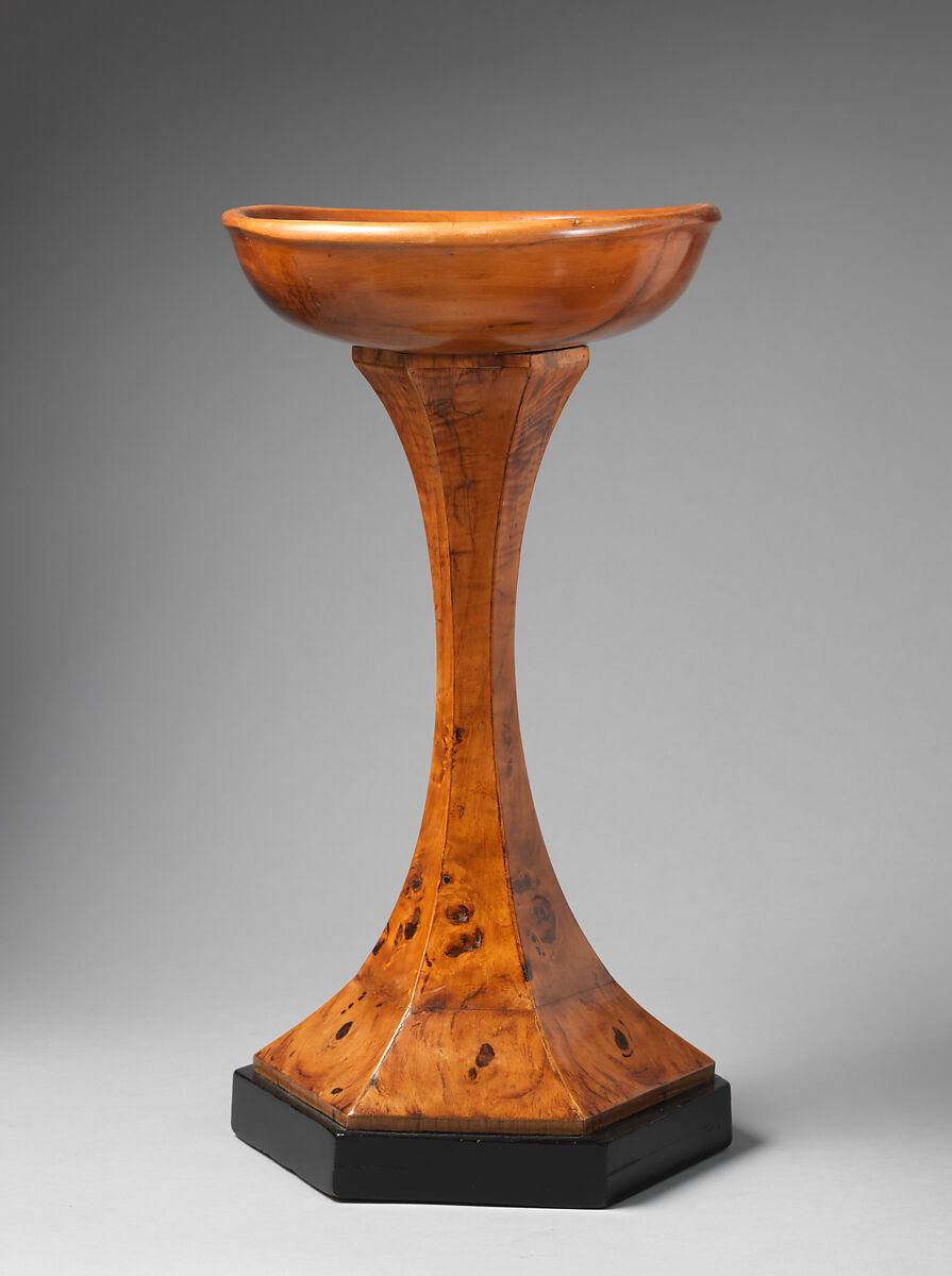 Pair of spitoons, Elm veneered on coniferous wood; poplar; ebonized wood base; 1 base with 2 pieces of oak with ebonized surface, Austrian